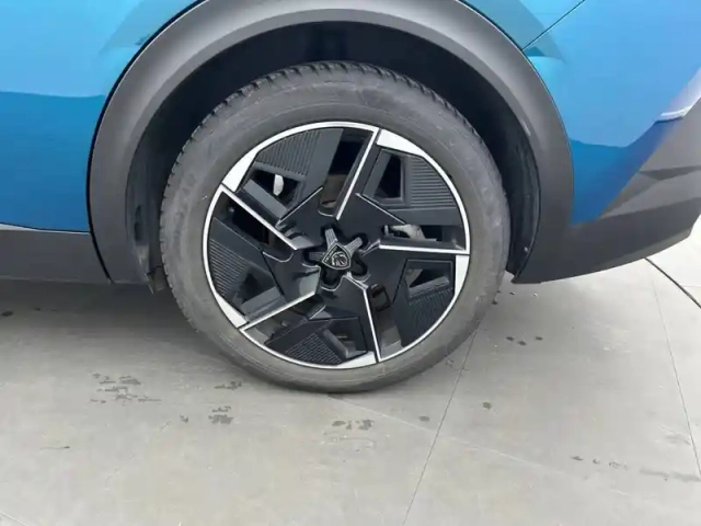 Peugeot 408 phev 225 e-eat8 — photo 50