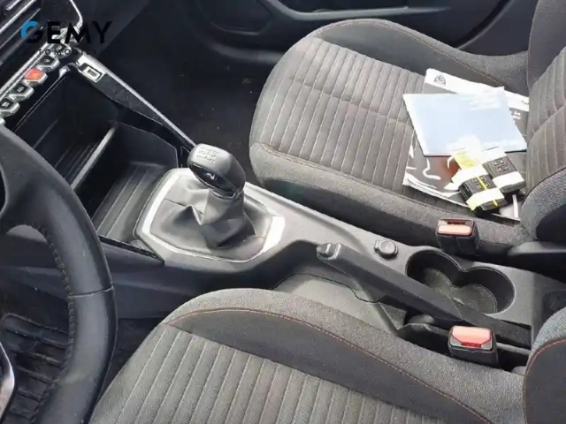 Peugeot 208 puretech 75 s&amp;s bvm5 — photo 12