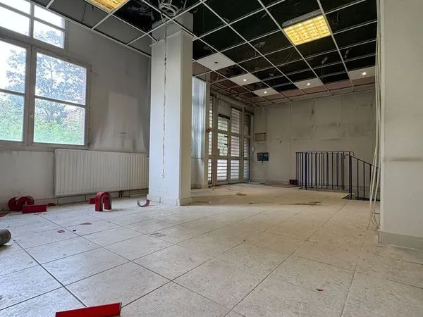 Local commercial 121 m² CERGY