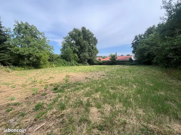 TERRAIN À BÂTIR GENAS CENTRE_821 m²_Hors lotissement_BC