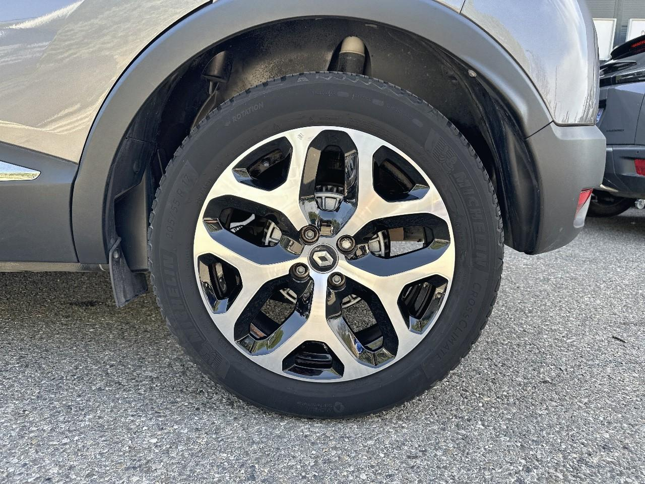 Renault Captur 0.9 tce 90ch energy intens euro6c — photo 12