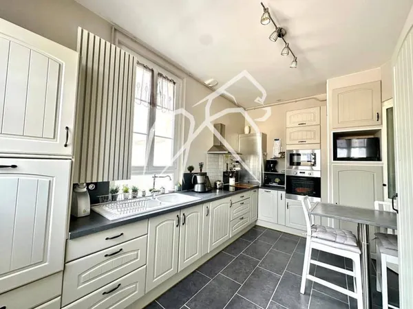 Appartement 6 pièces 120 m²