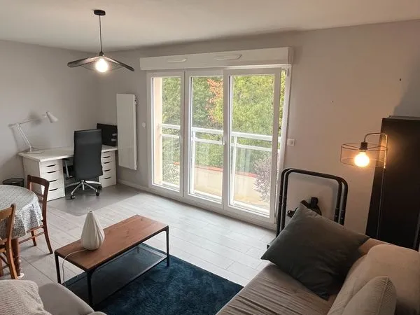 Loue appartement type F1 meuble