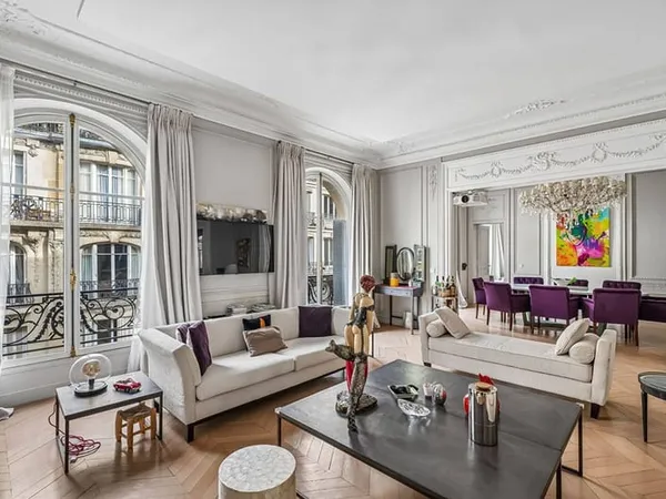 Appartement 5 pièces 179 m²