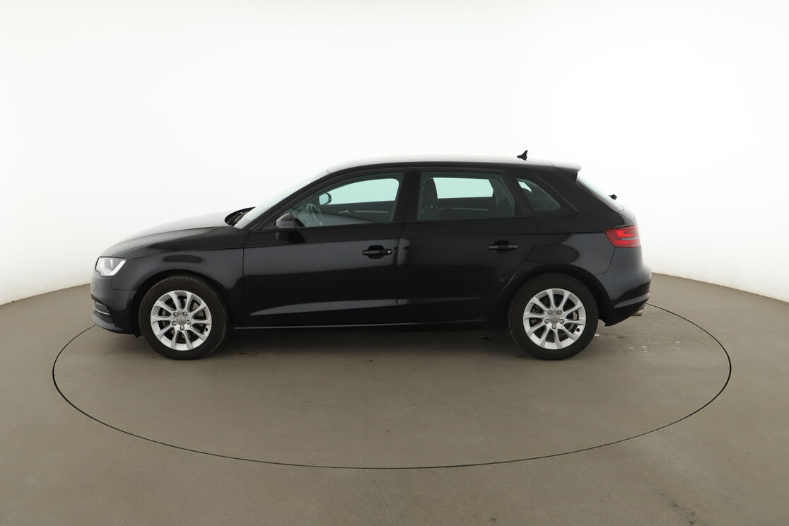 Audi A3 Sportback 2.0 TDI Business Line — photo 2