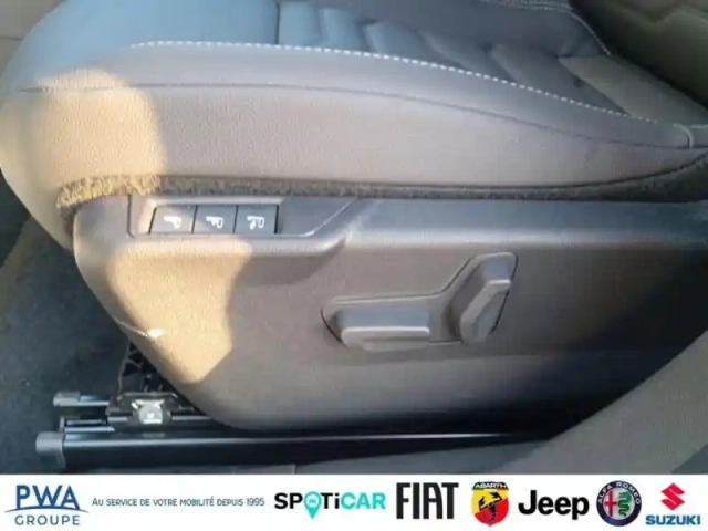 Jeep Avenger electrique 156ch 115kw summit — photo 12