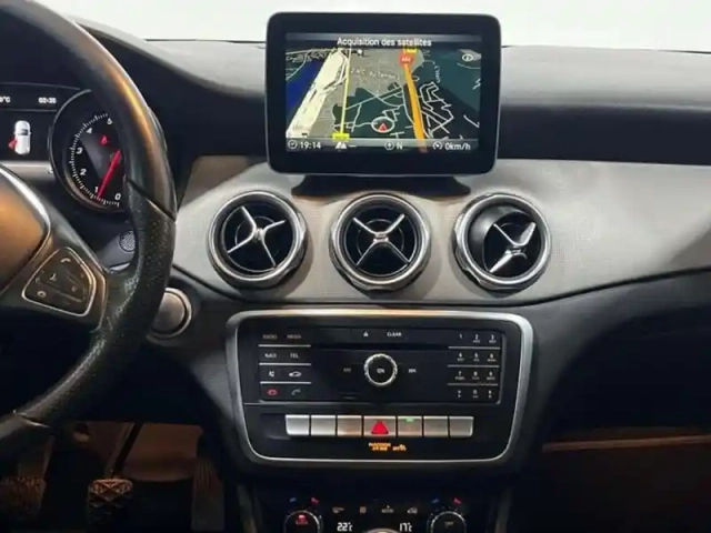 Mercedes Gla 180 sensation — photo 10