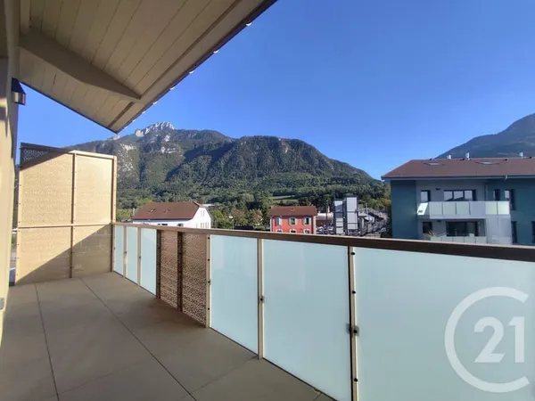 Duplex 3 pièces 74 m²