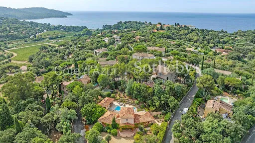 Maison 6 pièces 185 m²