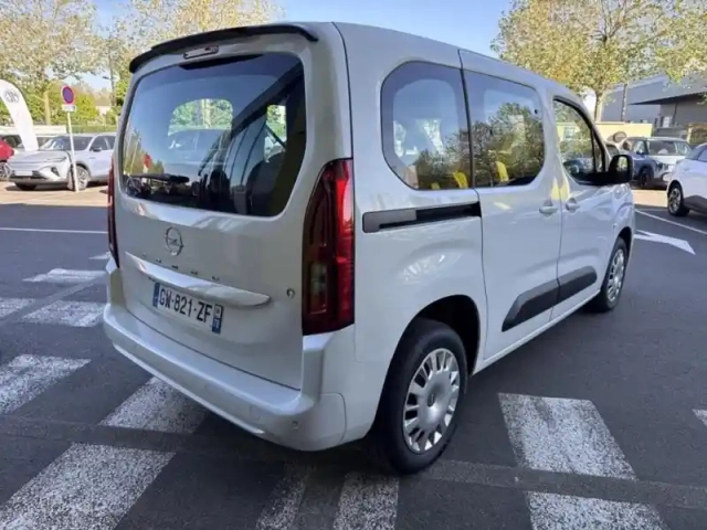 Opel Combo life taille m - electric 136ch - 54 kwh elegance — photo 5