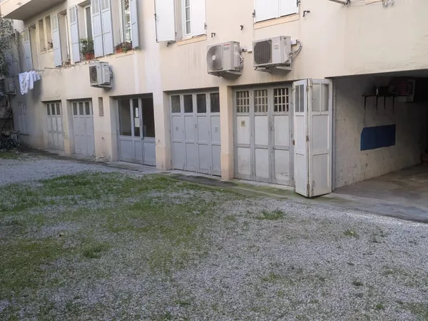 Garage - Quartier des Fleurs