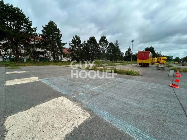 TERRAIN COMMERCIAL À BÂTIR DE 1 534 M² ? OPPORTUNITÉ D'IMPLANTATION AU SEIN D'UNE ZONE D'ACTIVITÉ AT