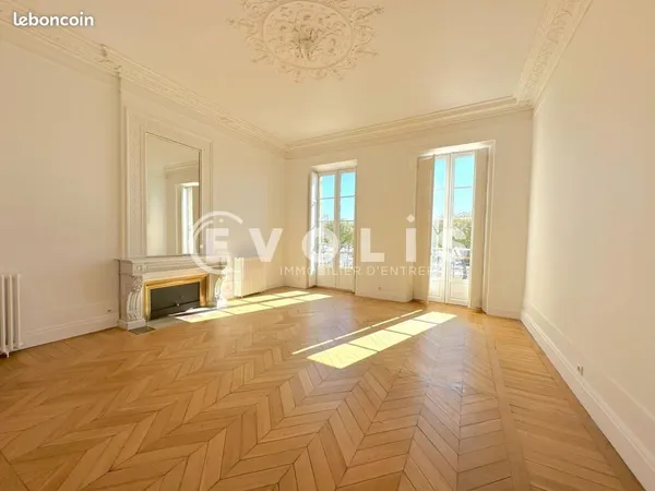 Bureaux 101 m²