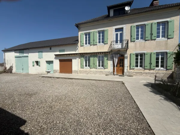 Maison 6 pièces 160 m²