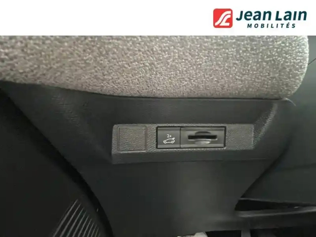 Citroën C5 Aircross e- 210 autonomie confort — photo 41