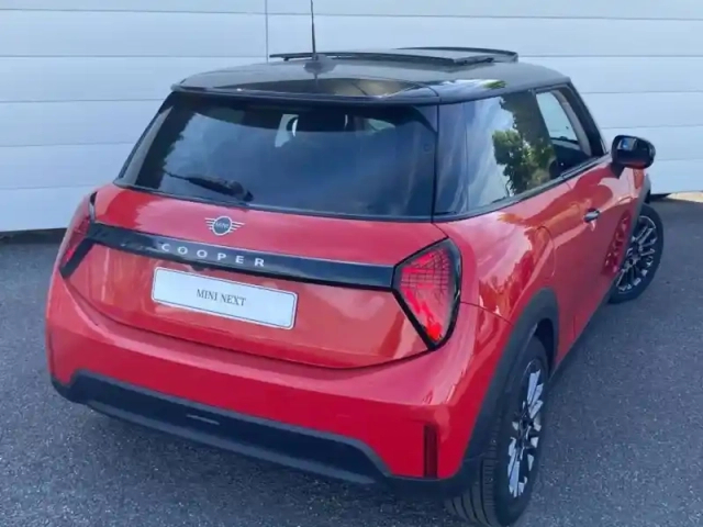 Mini Cooper 3 portes c 156ch classic dkg7 — photo 2