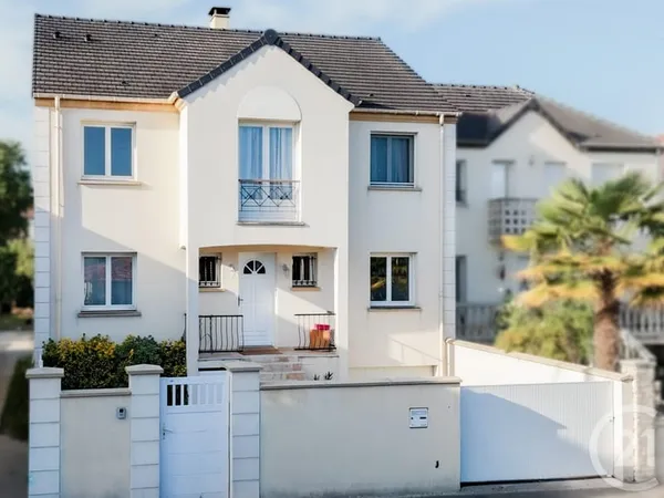 Maison 8 pièces 236 m²