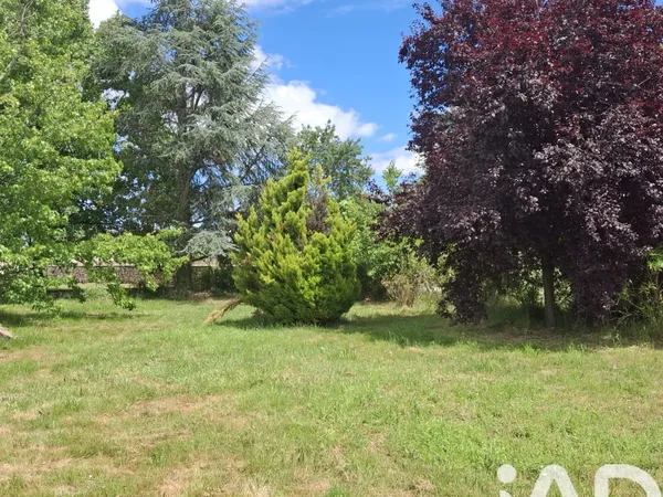 Terrain 850 m²