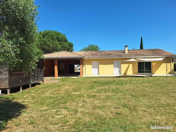MAISON PLAIN-PIED 3 CHAMBRES - 2 700 m² - GRAND ATELIER / GARAGES / DÉPENDANCES - PINEUILH 33220