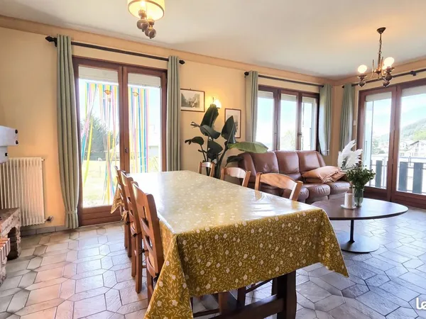 Maison 7 pièces 142 m²