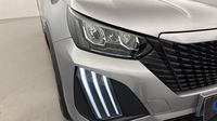 Peugeot 2008 1.2 Hybrid 145ch Style e-DCS6 — photo 17