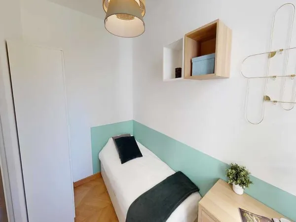 Chambre à Paris - Rue Danton, Levallois-Perret