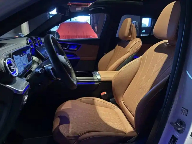 Mercedes Glc coupe 300 e hybrid eq 4matic — photo 18