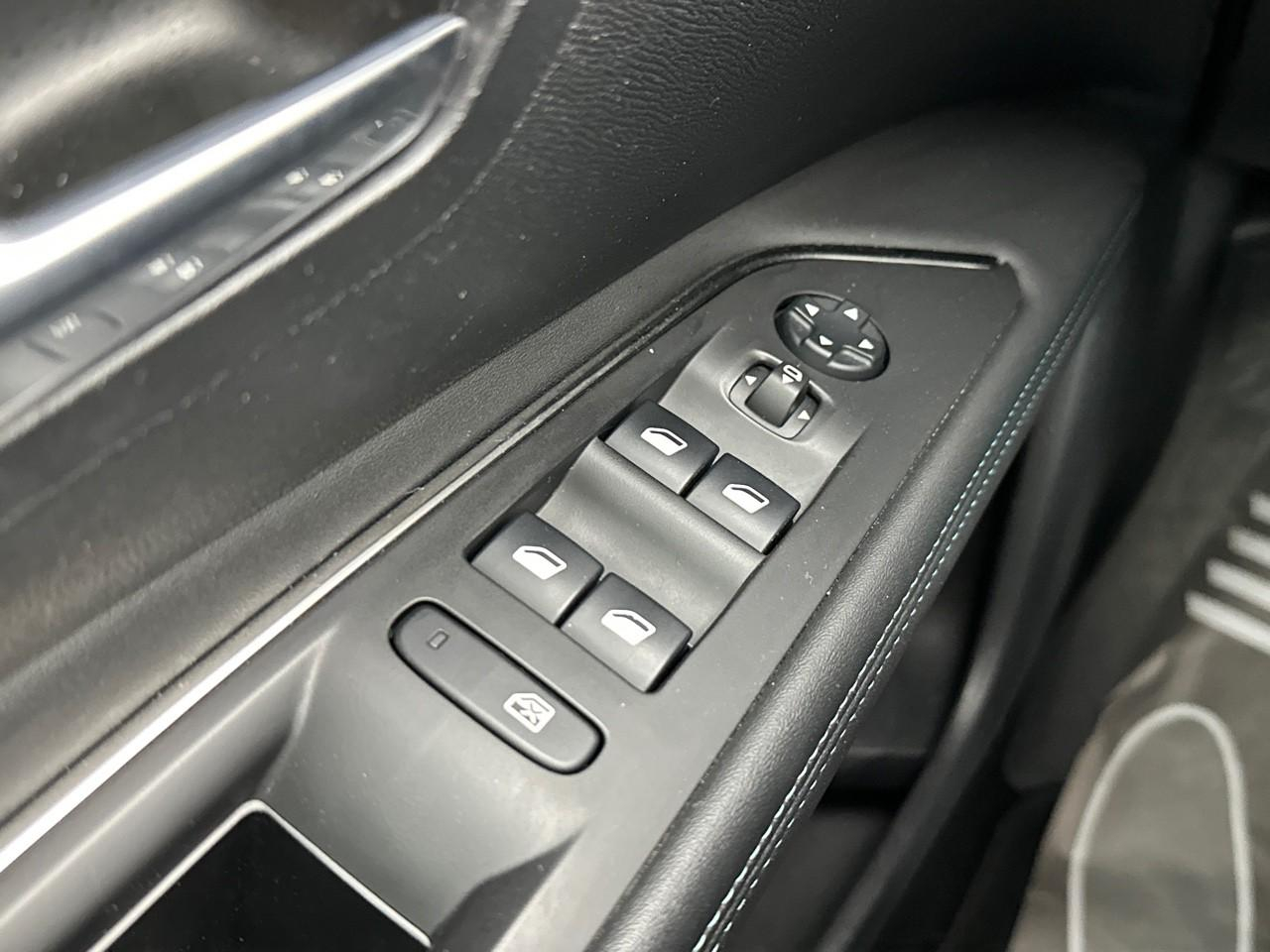 Peugeot 3008 puretech 130ch s&s eat8 allure pack — photo 15