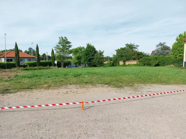 Vends terrain 739m²