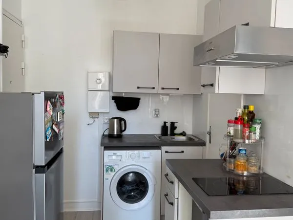 Studio 16 m2+ cave à vendre centre ville de Montrouge