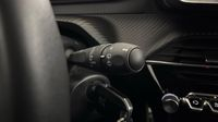 Peugeot 2008 1.2 PureTech 100ch S&S Style — photo 24