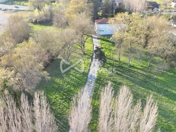 Terrain 9594 m²
