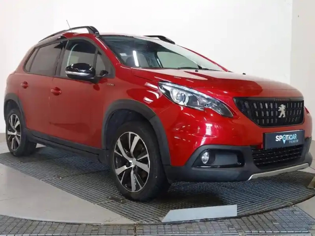 Peugeot 2008 1.2 puretech 110ch gt line s&amp;s — photo 6