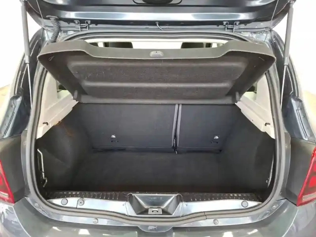 Dacia Sandero sce 75 — photo 16