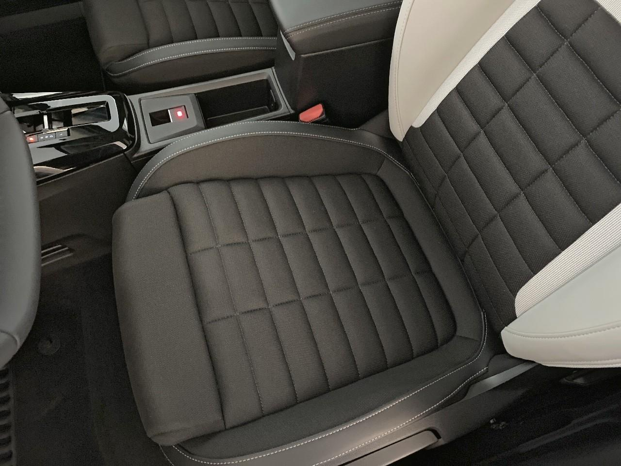 Citroën C3 Aircross hybride 145 ch aut max — photo 9