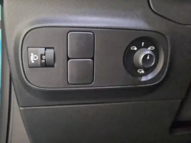 Citroën C3 puretech 83 s&amp;s bvm5 — photo 28