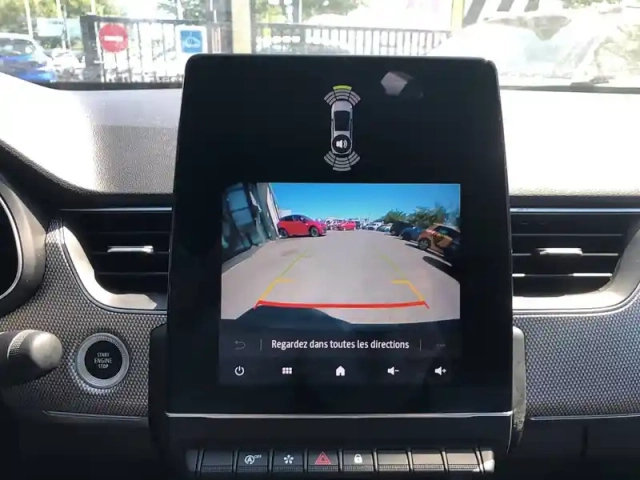 Renault Arkana mild hybrid 140 edc gsr2 — photo 10