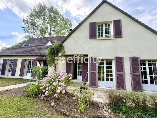 Maison 8 pièces 227 m²