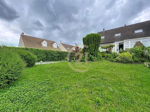 Vends maison avec jardin