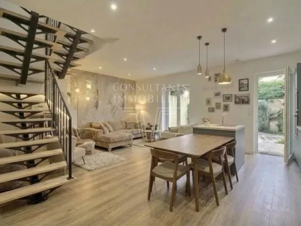 Vends duplex/triplex - 111 m² - 5 pièces, 4 chambres - Puteaux 92800