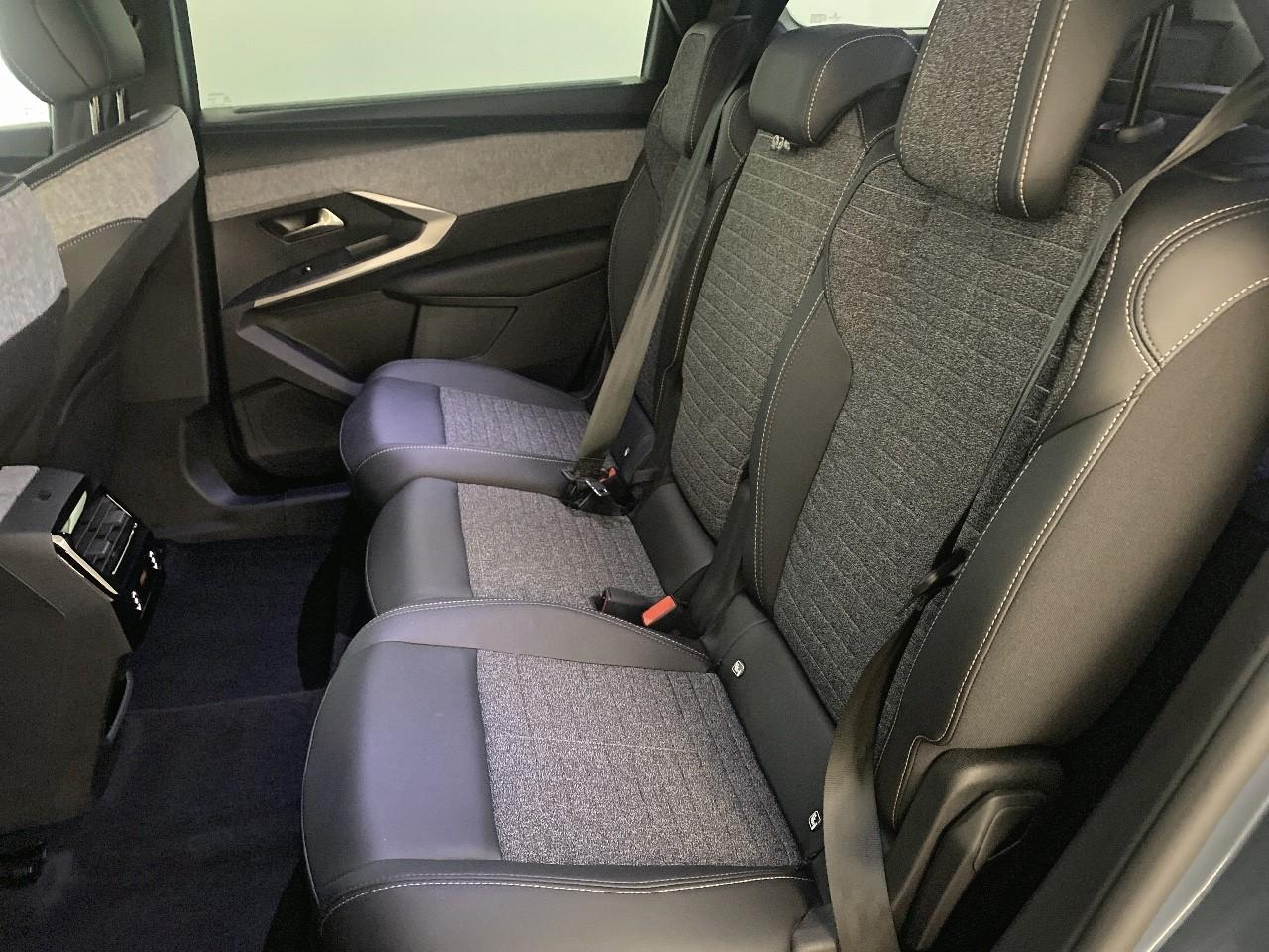 Peugeot 5008 hybrid 145 ch e-dcs6 allure — photo 10