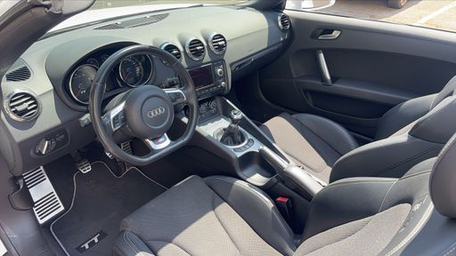 Audi TT Roadster 3.2 V6 250 Quattro - S Line – 2010 – 105196 km – Essence – Boîte Manuelle — photo 30
