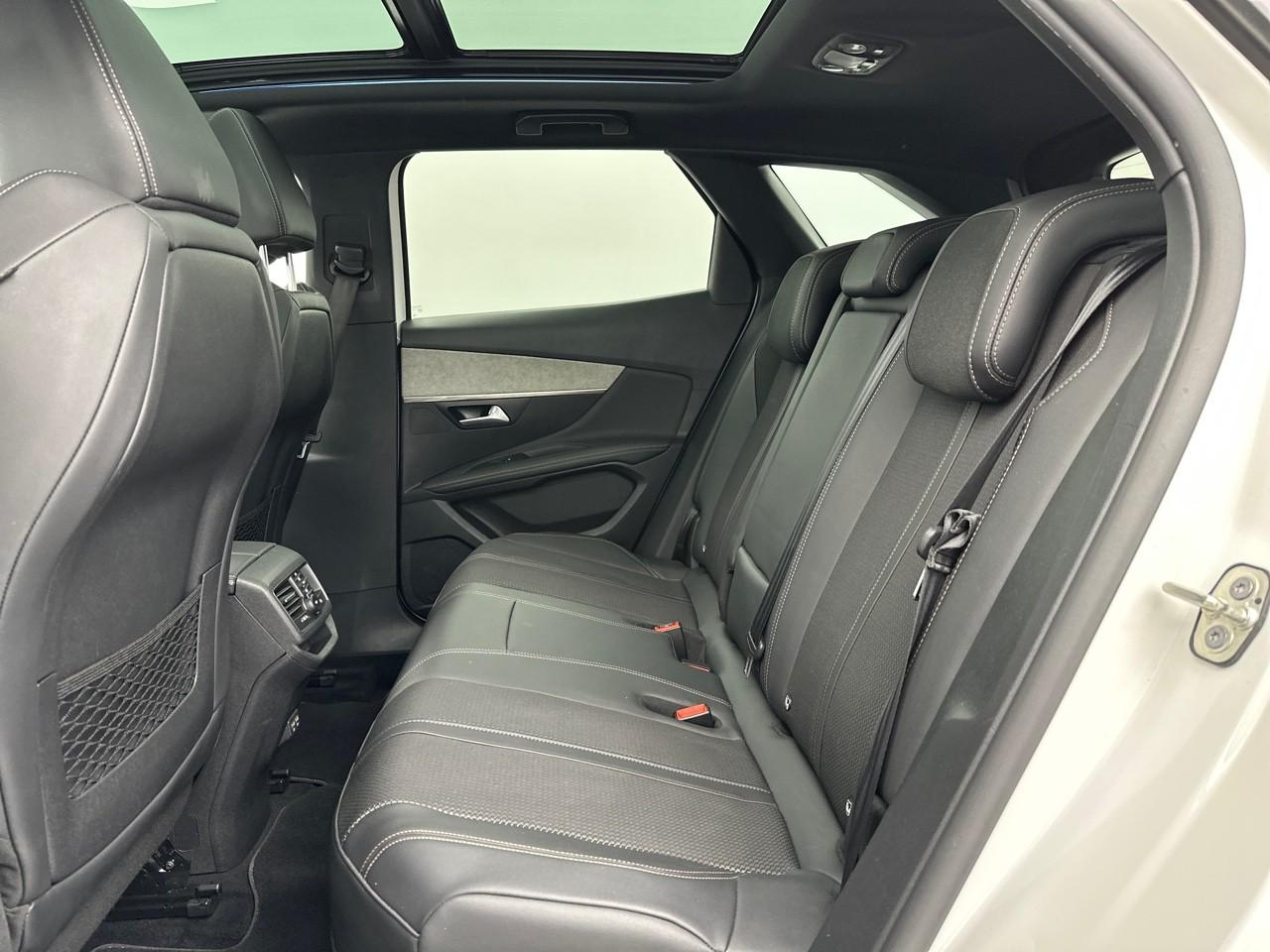 Peugeot 3008 hybrid 225 e-eat8 gt — photo 12