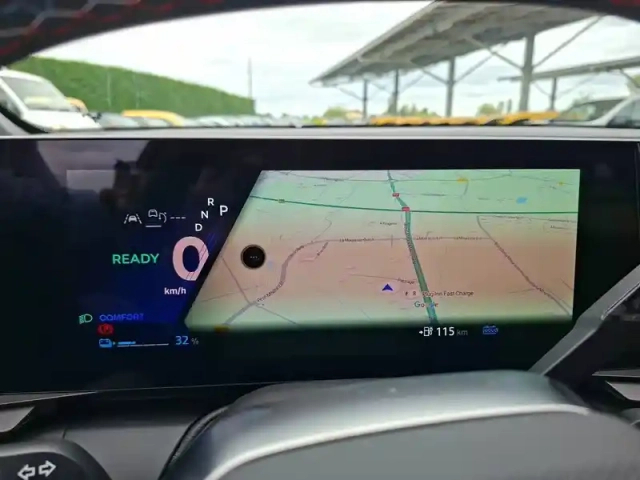 Renault Megane e-tech 220 ch autonomie confort — photo 34