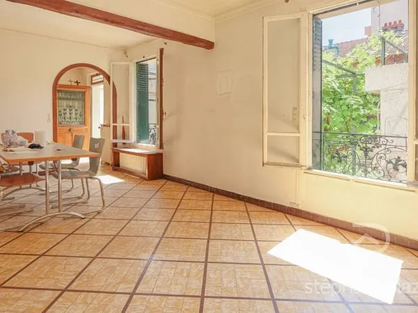 Maison 7 pièces 200 m²