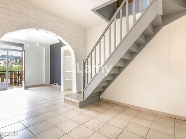 Maison 3 pièces 77 m²