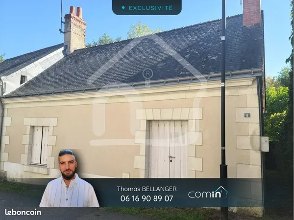 Maison de bourg en tuffeau à rénover sur 2 niveaux avec jardin clos et ruisseau