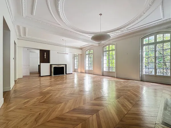 Le service location de la Maison BARNES vous présente ce bien :