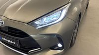 Toyota Yaris 116h Iconic 5p — photo 17