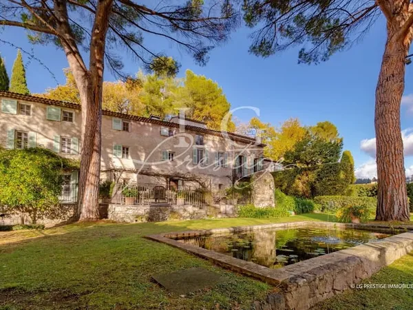 Domaine d'Exception du XVIIe Siècle - Mas en Pierre sur 6,6 ha